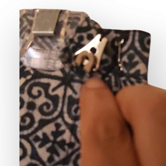 BLUE FLORAL PATTERN SKIRT WRAP SMALL 14" WAIST - Picture 2 of 6